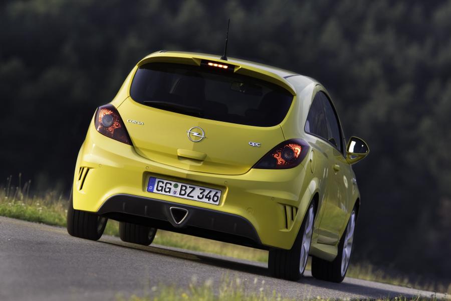  Opel Corsa OPC 2010 года  (фото 19 из 25)